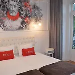 Gæstehus Lx History